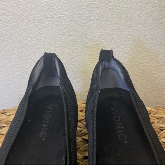 Vionic Jacey Women's Slip-on Wedge Shoe. EUC Black. Women’s US size 10 - Picture 4 of 10